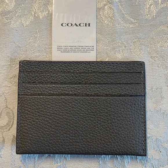 Coach Black Pebbled Leather Embossed Logo Card Holder NWT - Picture 2 of 2